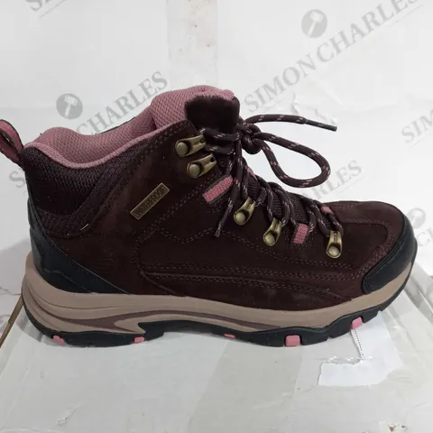 SKECHERS TREGO ALPINE TRAIL WATERPROOF BOOTS, CHOCOLATE, UK 4.5