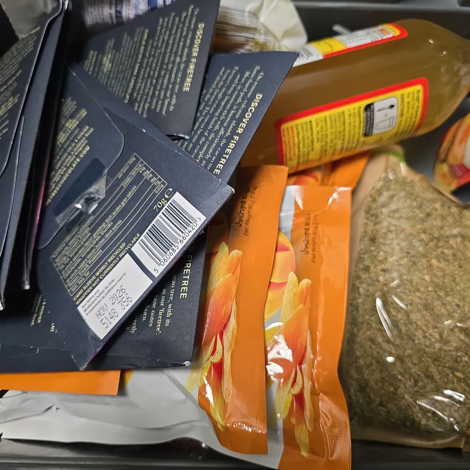 APPROXIMATELY 15 ASSORTED FOOD & DRINK ITEMS TO INCLUDE - DRIED MANGO , THE BOTTLED BAKING CO BROWNIE MIX , COCONUT WATER ETC