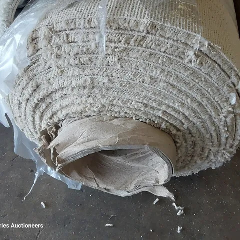 ROLL OF QUALITY HEARTLANDS BAYTON CARPET APPROXIMATELY 4M Γ 5.5M