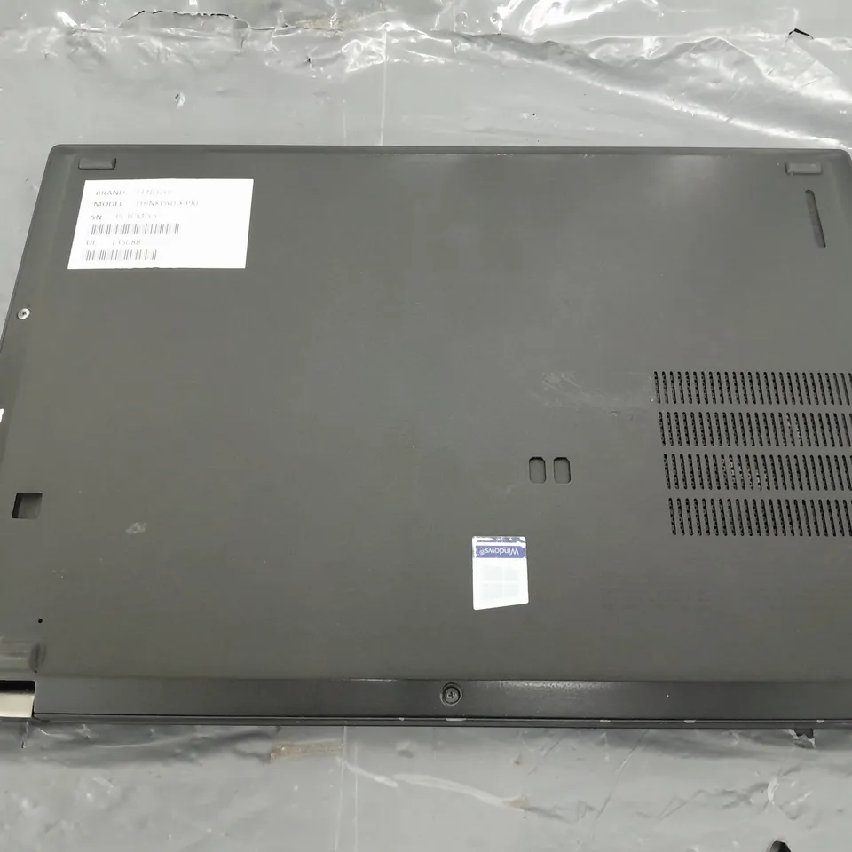 LENOVO THINKPAD X390