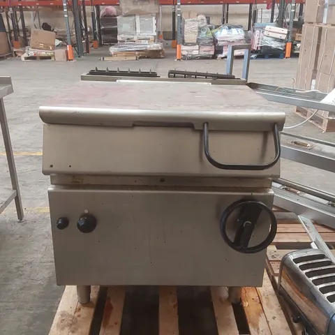 COMMERCIAL MANUAL TILT BRATT PAN