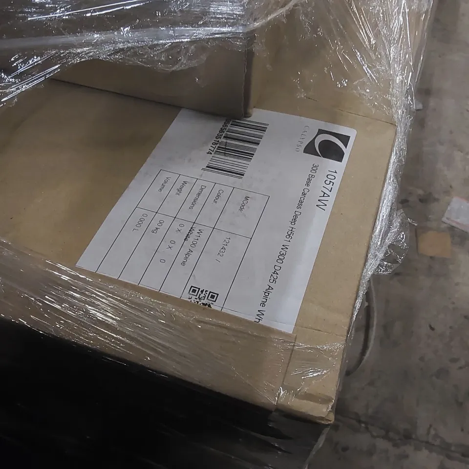 PALLET CONTAINING A LARGE QUANTITY OF ASSORTED BATHROOM FURNITURE PARTS INCLUDING: CALYPSO BASE CARCASSES ECT