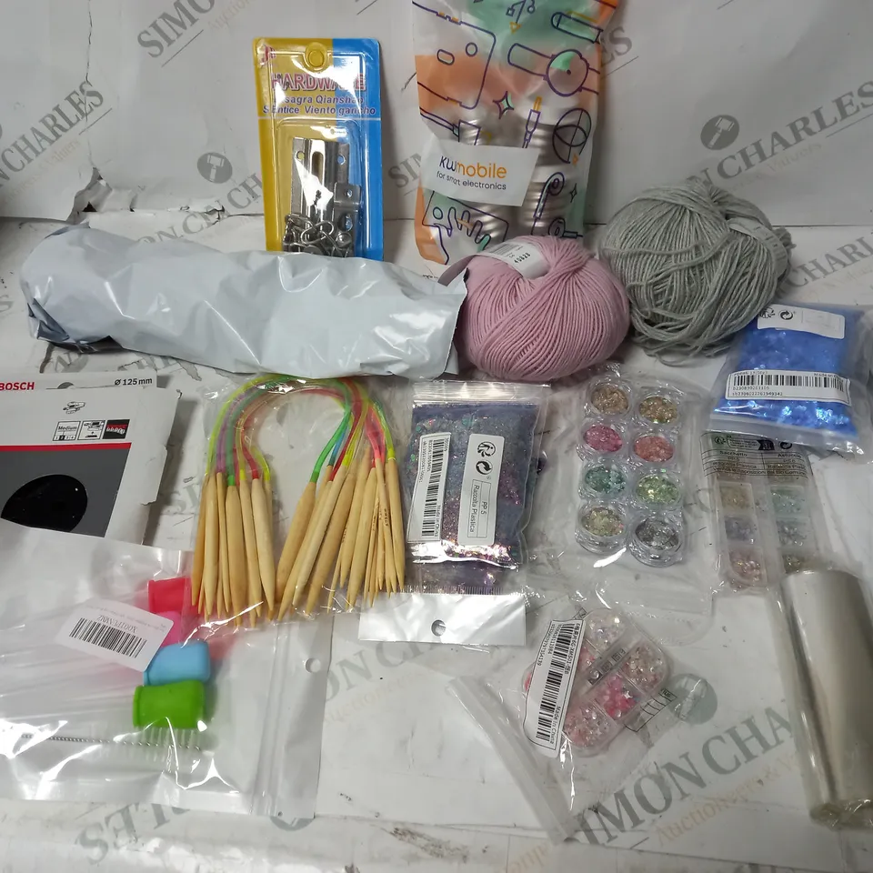 APPROXIMATELY 20 HOUSE HOLD ITEMS INCLUDING NAIL DECORATION AND WOOL