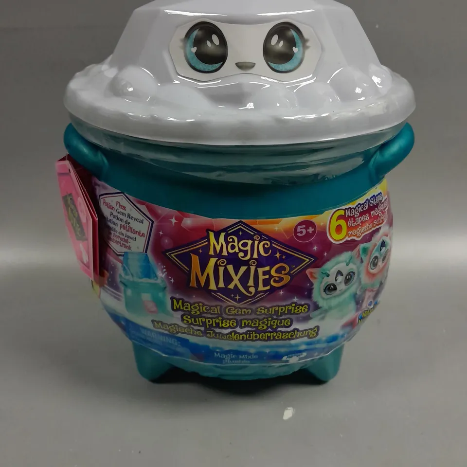 8 SEALED MAGIC MIXIES MAGICAL GEM SURPRISE CAULDRONS - WATER (2 PER BOX)