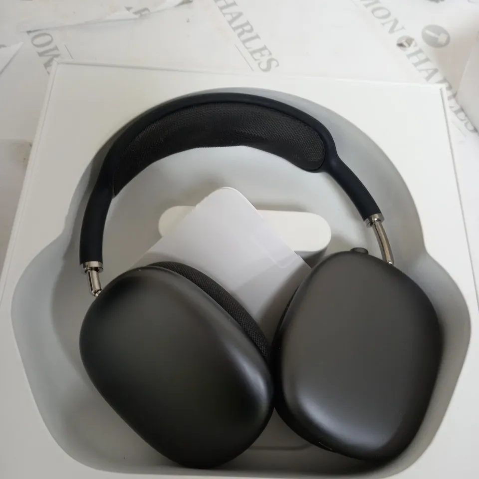 BOXED AIRPODS MAX IN GREY