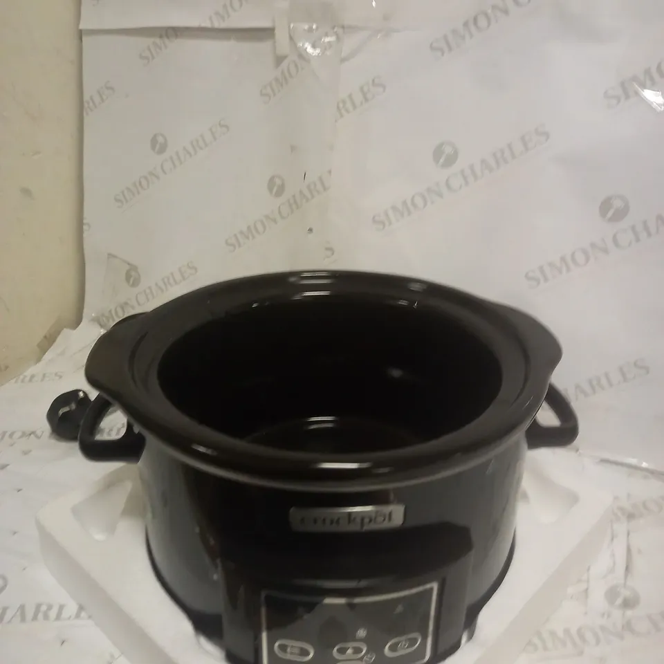 CROCKPOT SLOW COOKER