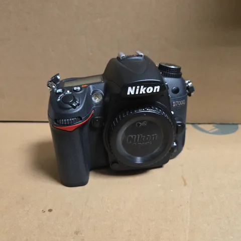 BOXED NIKON D7000 CAMERA