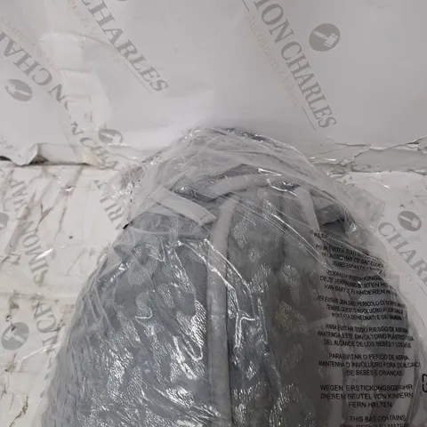 TREE SILVER PRINT COVER
