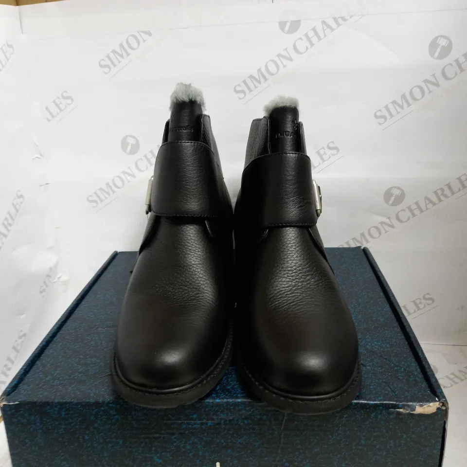 EMU AUSTRALIA BOURKE LEATHER ANKLE BOOTS UK SIZE 8 BLACK 