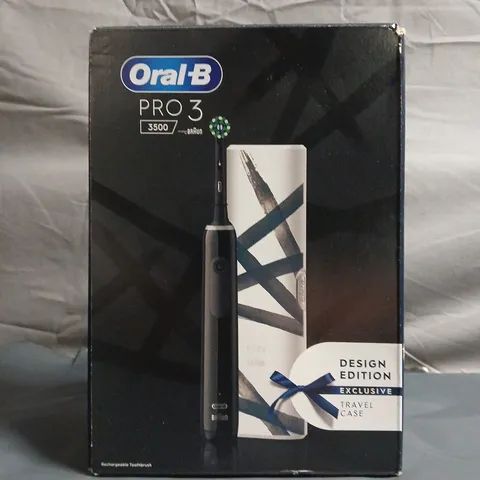 ORAL-B PRO 3 ELECTRIC TOOTHBRUSH 