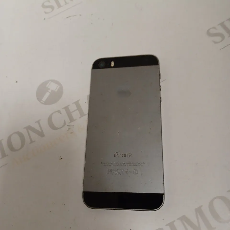 IPHONE 5S SILVER -A1457