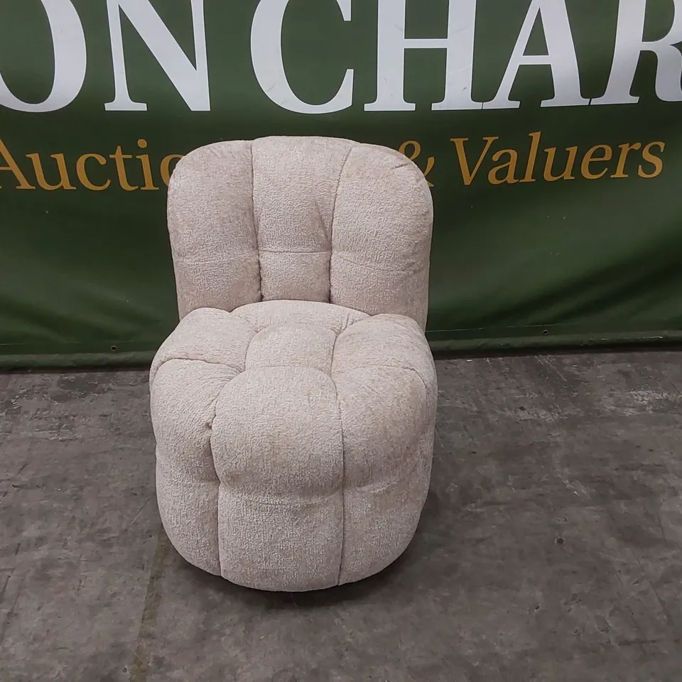 QUALITY DESIGNER BUMPER CIRCA GLAM FABRIC DINING CHAIR ON WHEELS - SAND