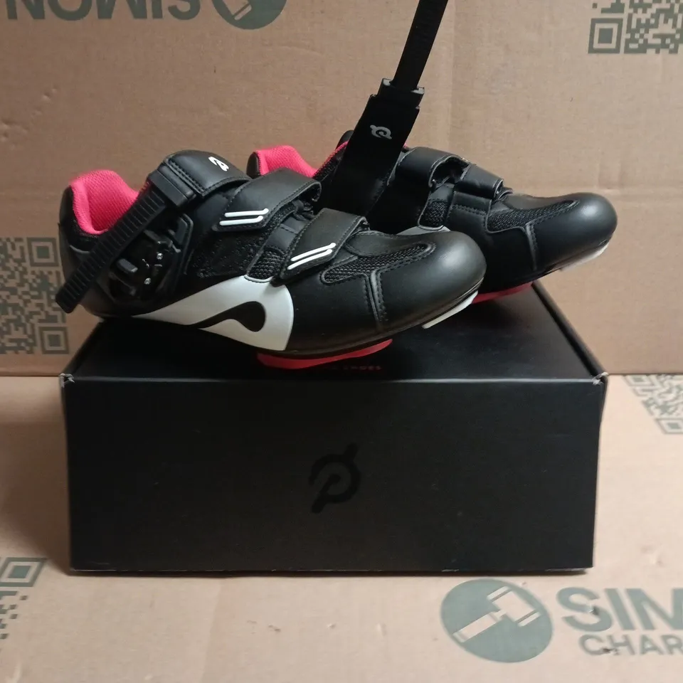 BOXED PAIR OF PELOTON CYCLING SHOES IN BLACK/WHITE/RED SIZE EU 42