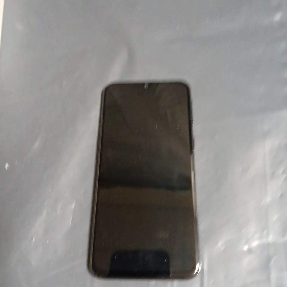 SAMSUNG GALAXY A40 SMARTPHONE