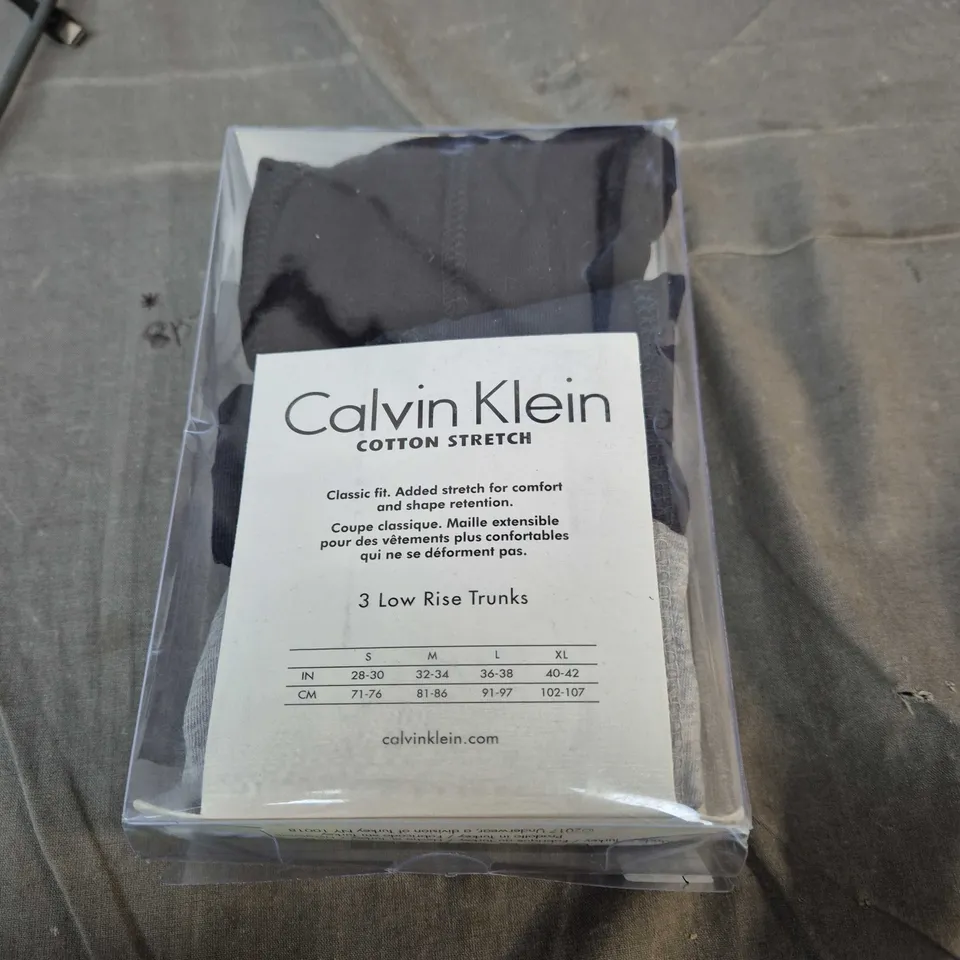 CALVIN KLEIN COTTON STRETCH 3 LOW RISE TRUNKS – SIZE UK 32-34 (M)