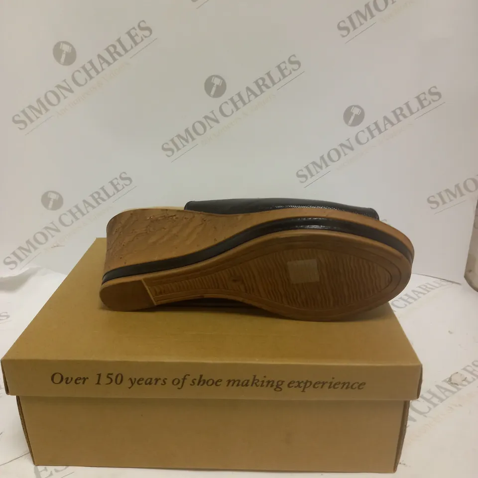 BOXED PAIR OF CUSHION WALK STRAPPY WEDGE HEELED SHOES, BLACK - SIZE 6