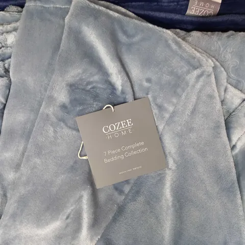 OUTLET COZEE HOME VELVETSOFT 7 PIECE COMPLETE BEDDING IN BLUE/NAVY - DOUBLE