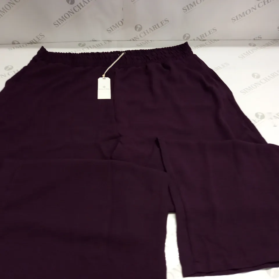 MAISON DE NIMES WIDE LEG TROUSERS IN PLUM - L