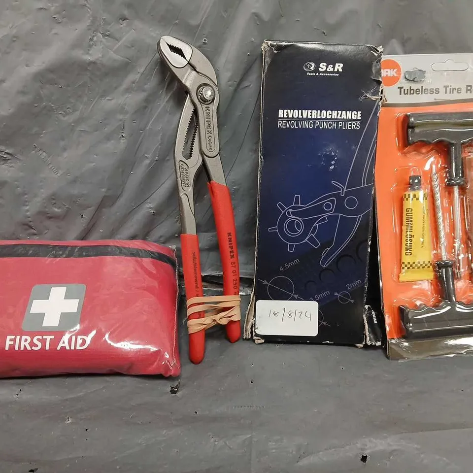 BOX OF APPROXIMATELY 15 ASSORTED ITEMS TO INCLUDE - TUBELESS TIREREPAIR KIT , FIRST AID KIT ETC