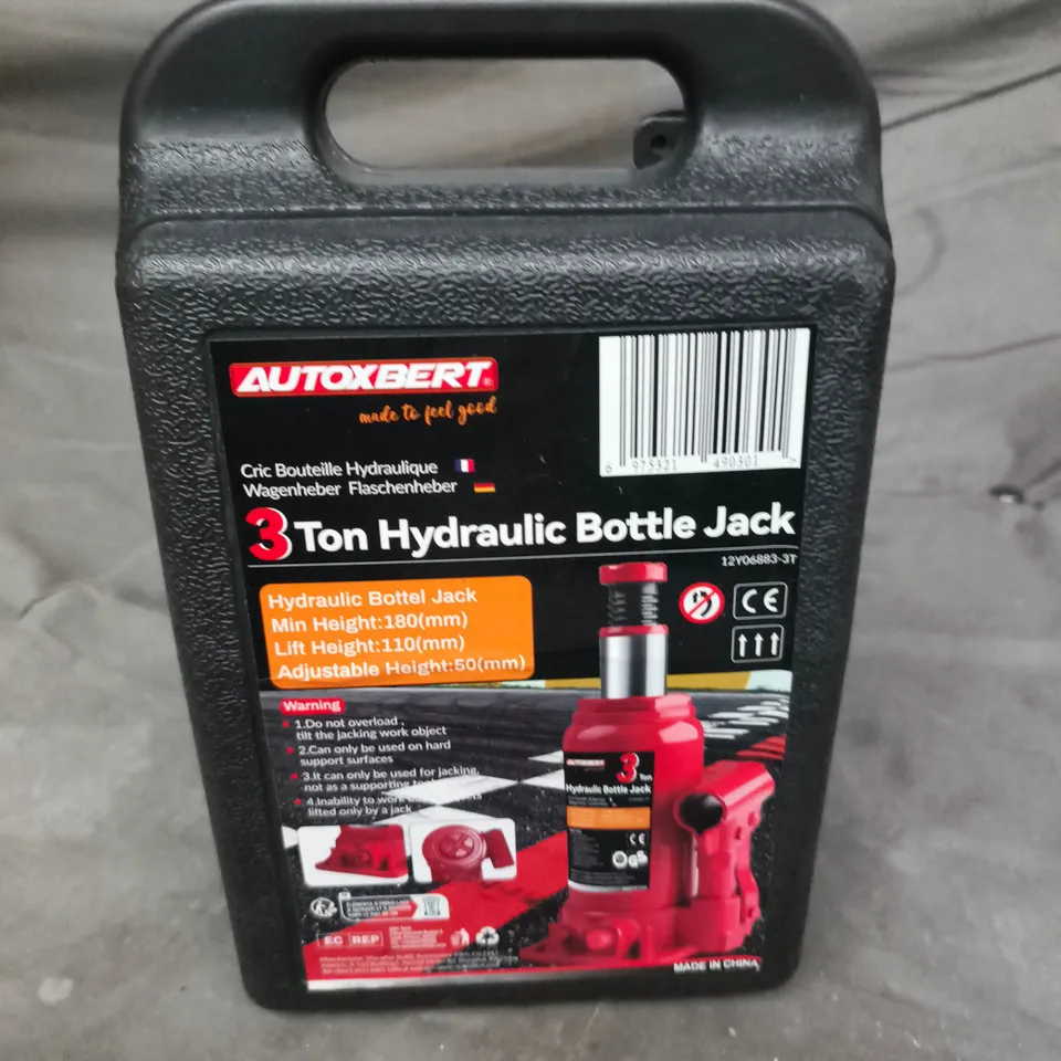AUTOXBERT 3 TON HYDRAULIC BOTTLE JACK – BLACK CARRY CASE
