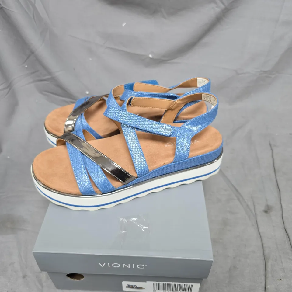 VIONIC KELLYN PLATFORM SANDALS – BLUE, UK 6 (US 8, EU 39)