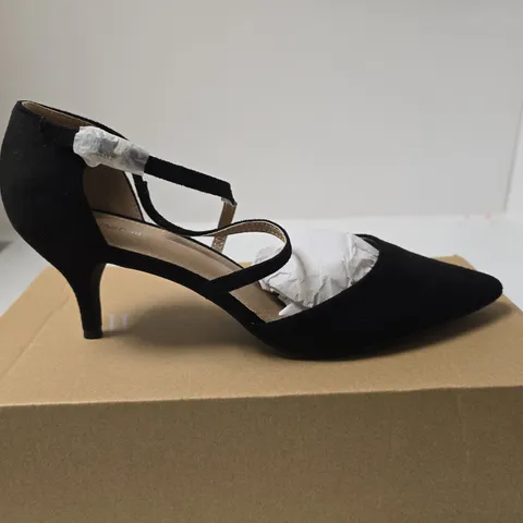 WHERES THAT FROM WOMENS BLACK SHOES UK 7 BOXED