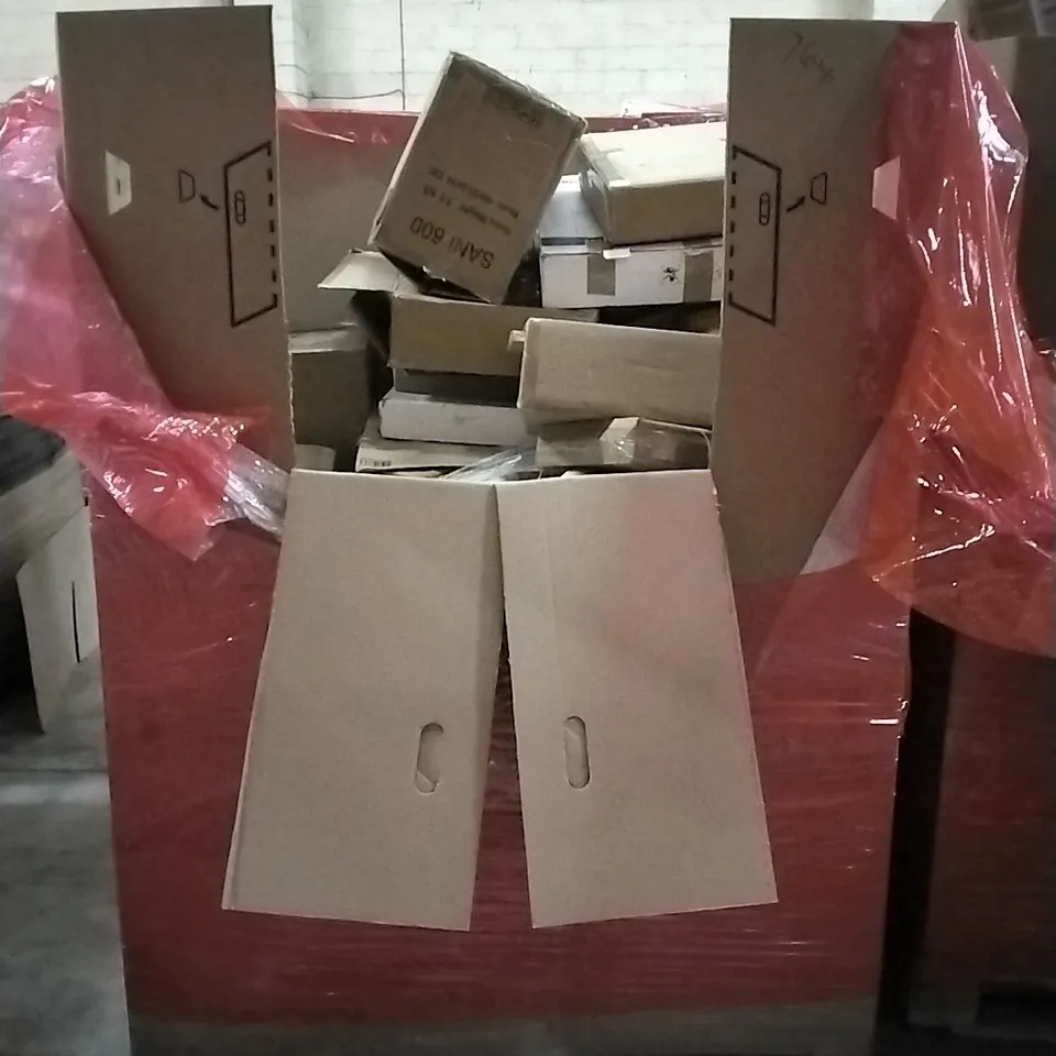 PALLET OF HOUSEHOLD ITEMS TO INCLUDE BAGGED  HOMEVERY CUSHIONS, METEOR LIGHTS, CEILING LIGHT PRO,  CHRISTMAS DECORATIONS AND OTHER ASSORTED ITEMS...