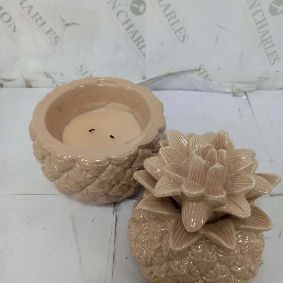 HOMEWORX BY HARRY SLATKIN LARGE CERAMIC PINEAPPLE CANDLE