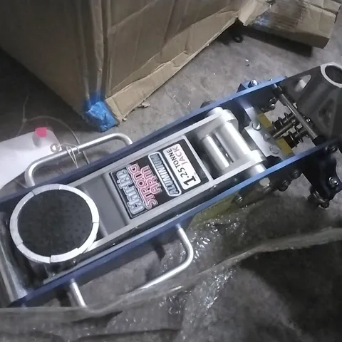 CLARKE CTJ1250AC 1.25 TONNE ALUMINIUM TROLLEY JACK