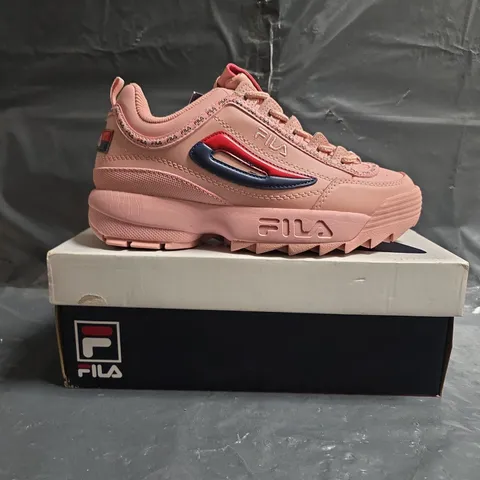 BOXED PAIR OF FILA DISRUPTOR II PREMIUM REPEAT TRAINERS IN PINK SIZE UK 6