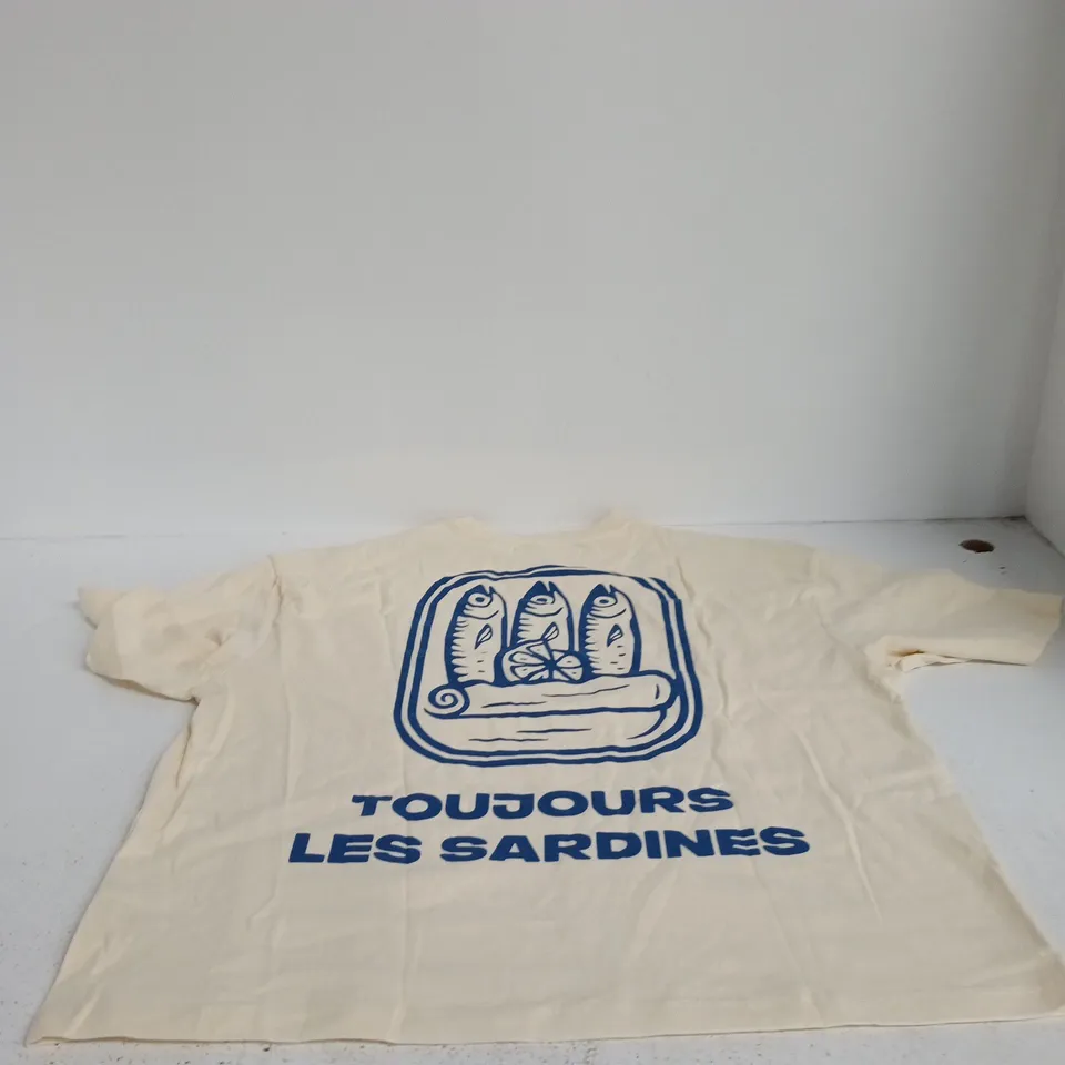 PULL&BEAR CREAM T‑SHIRT WITH SARDINES PRINT – UK M