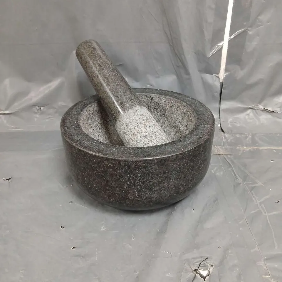 GRANITE PESTLE & MORTAR