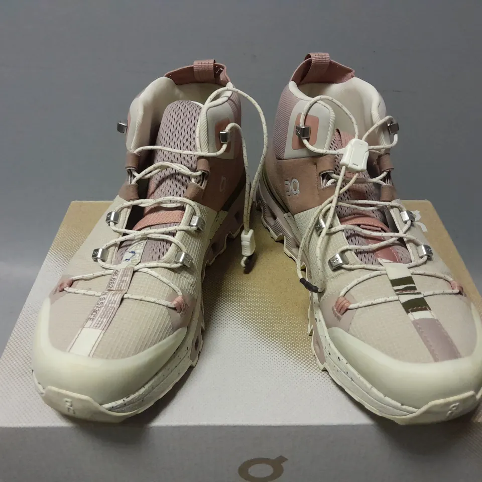 BOXED PAIR OF ON CLOUDTRAX TRAINERS IN ROSE/IVORY - UK 5.5