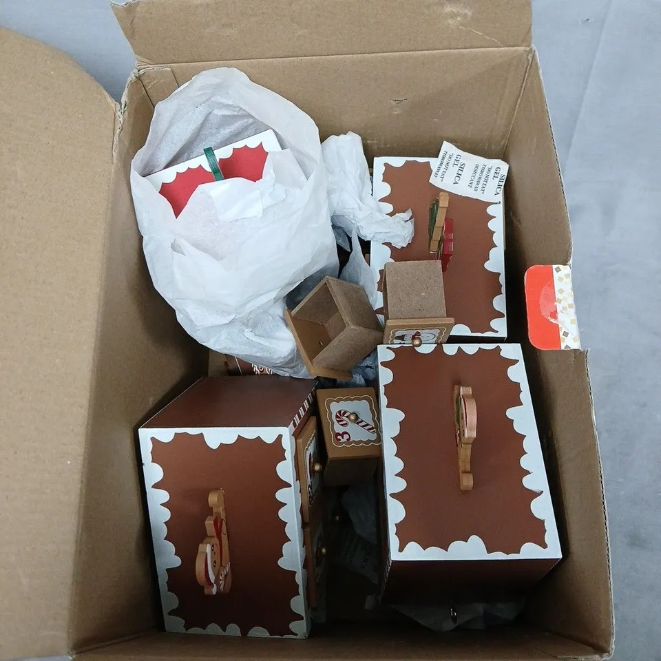 BOXED THREE KINGS GINGERBREAD TRAIN LIGHT UP ADVENT CALENDAR RRP £29.99