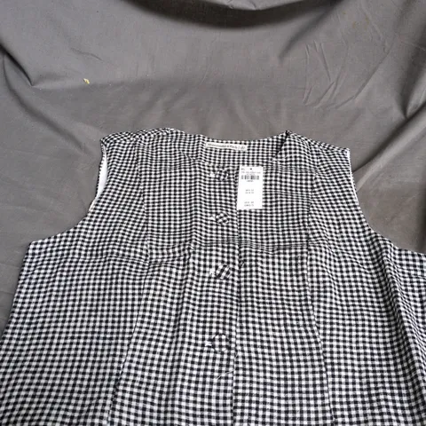 ABERCROMBIE & FITCH GINGHAM SLEEVELESS TOP, SIZE L