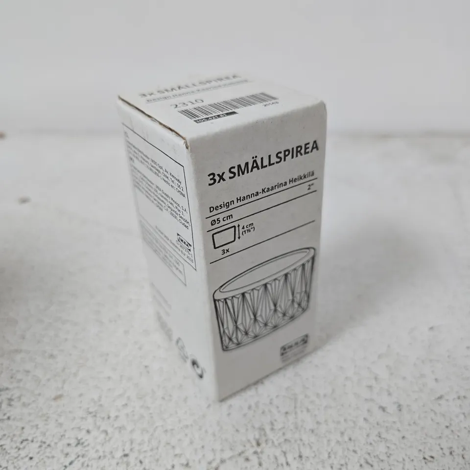 3X SMÄLLSPIREA PLANTS IN 5 CM POTS – DESIGN HANNA-KAARINA HEIKKILÄ