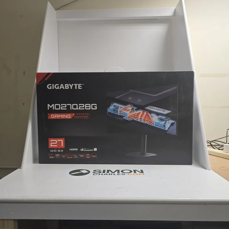 GIGABYTE M27Q28G GAMING MONITOR – BOXED