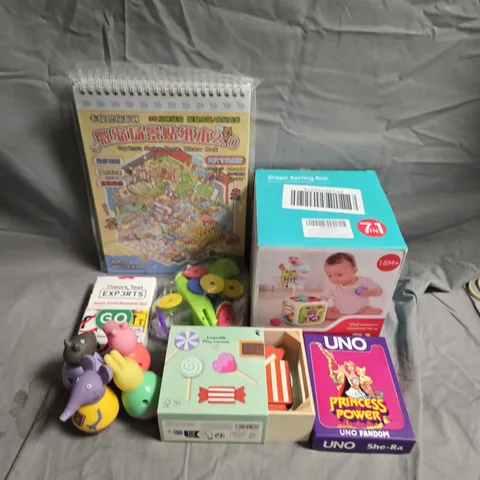 TOTE OF APPROXIMATELY 10 ASSORTED TOYS ANDGAMES TO INCLUDE UNO, PEPPA PIG FIGURES AND CARD GAMES 