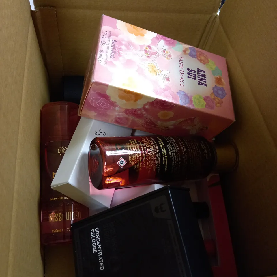 BOX OF APPROXIMATELY 10 ASSORTED FRAGRANCES TO INCLUDE RIVER ISLAND BODY MIST, ANNA SUI FAIRY DANCE, CONCENTRATED COLOGNE ETC