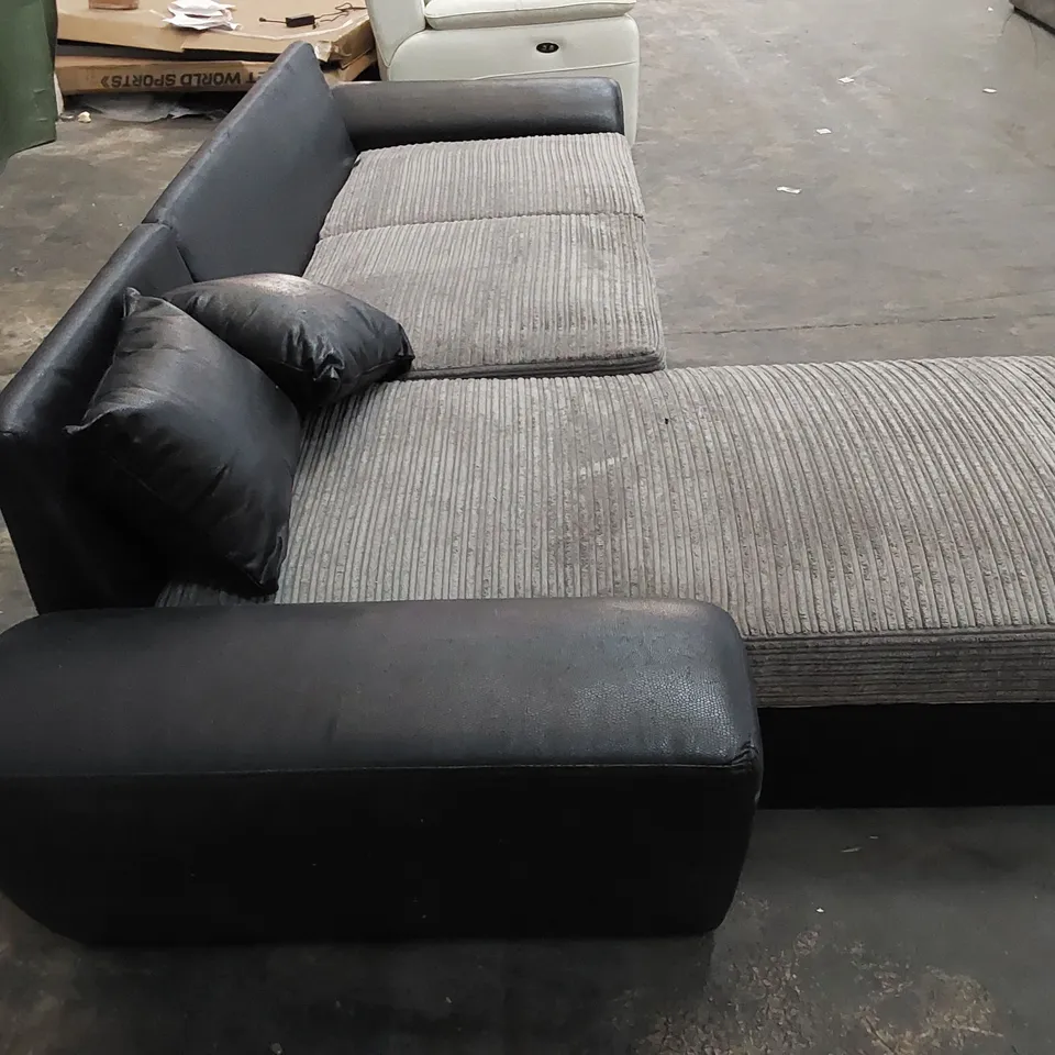 DESIGNER ACEE CORNER SOFA BED 