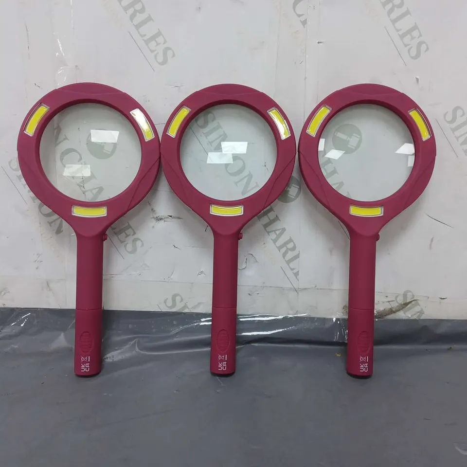 CYCLOPS JUMBO IIIUMINATED MAGNIFYING GLASS 