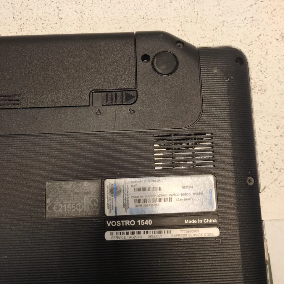 DELL VOSTRO 1540 LAPTOP – BLACK, UNTESTED FAULTY