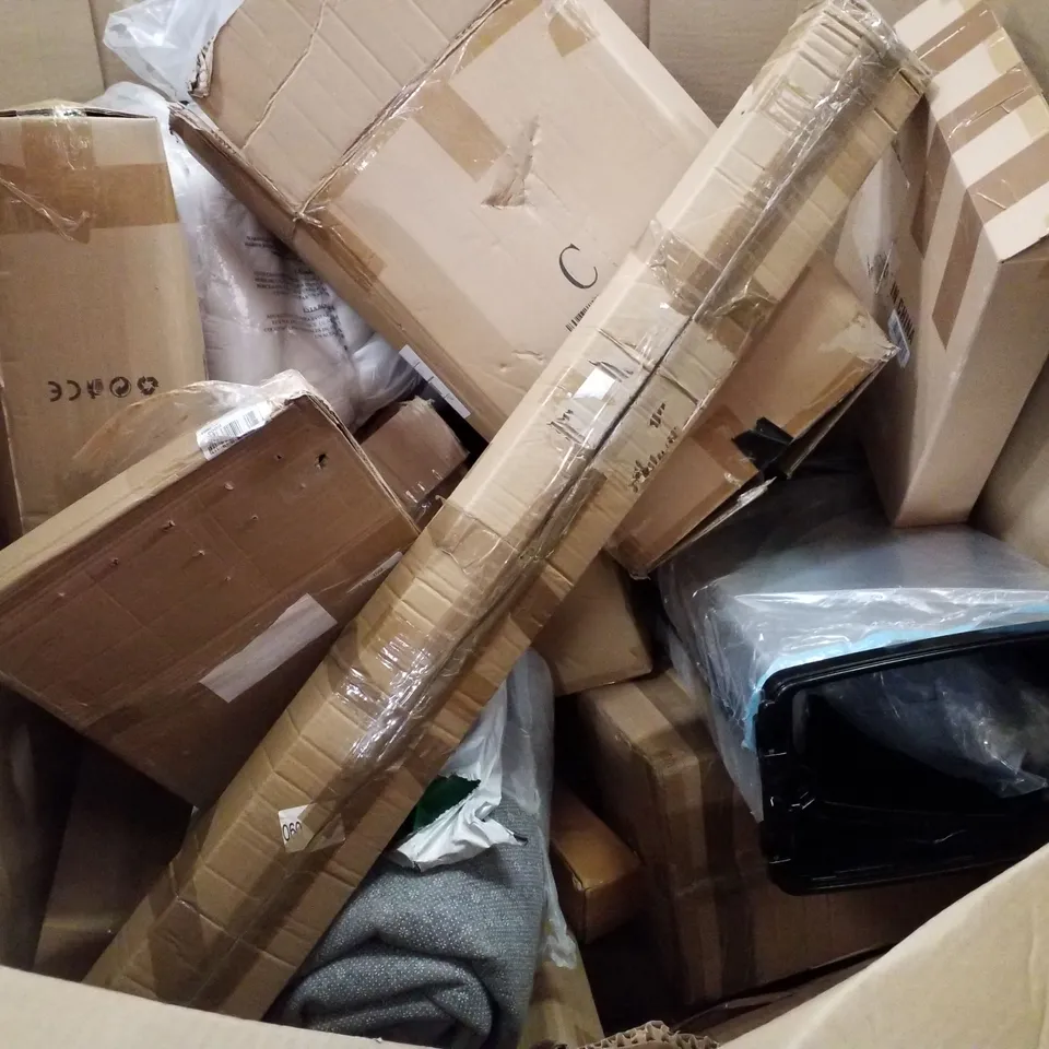 PALLET CONTAINING ASSORTED PRODUCTS INCLUDING 8" ALTERNATING PRESSURE MATTRESS, DOG BED, TOILET RISER WITH HANDLES, TRUNKI KIDS SUITCASE & VAILGE TENSION ROD