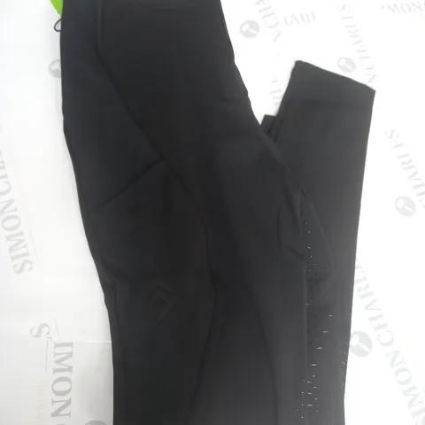 AZTEC DIAMOND SPORTS LEGGINGS SIZE M