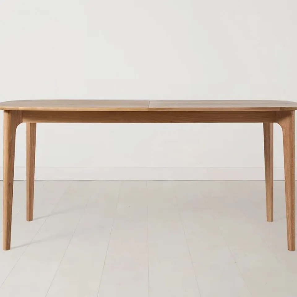 BOXED SWYFT DINING TABLE 03 - OAK