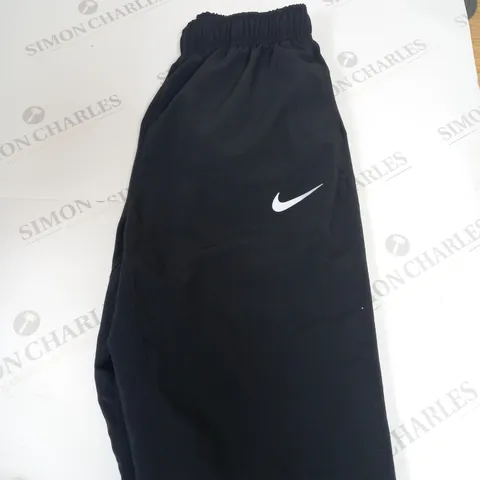 NIKE LOGO TRACKSUIT BOTTOMS SIZE XL
