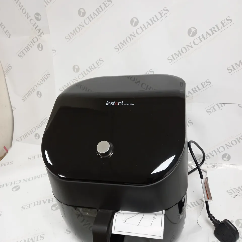 INSTANT 6 IN 1 VORTEX PLUS AIR FRYER