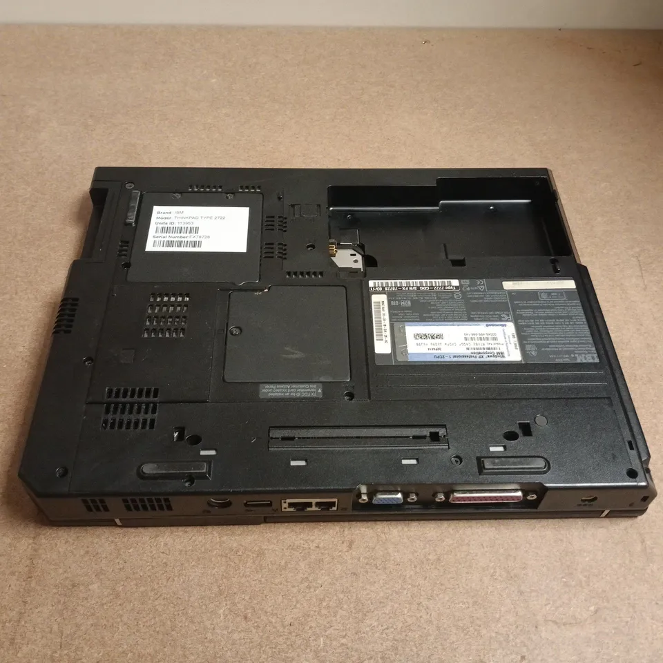 THINKPAD LAPTOP (IBM/LENOVO) WITH TRACKPOINT – BLACK