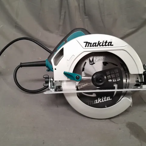 MAKITA 190MM CIRCULAR SAW, 1,200W MOTOR WITH BLADE & CARRY CASE