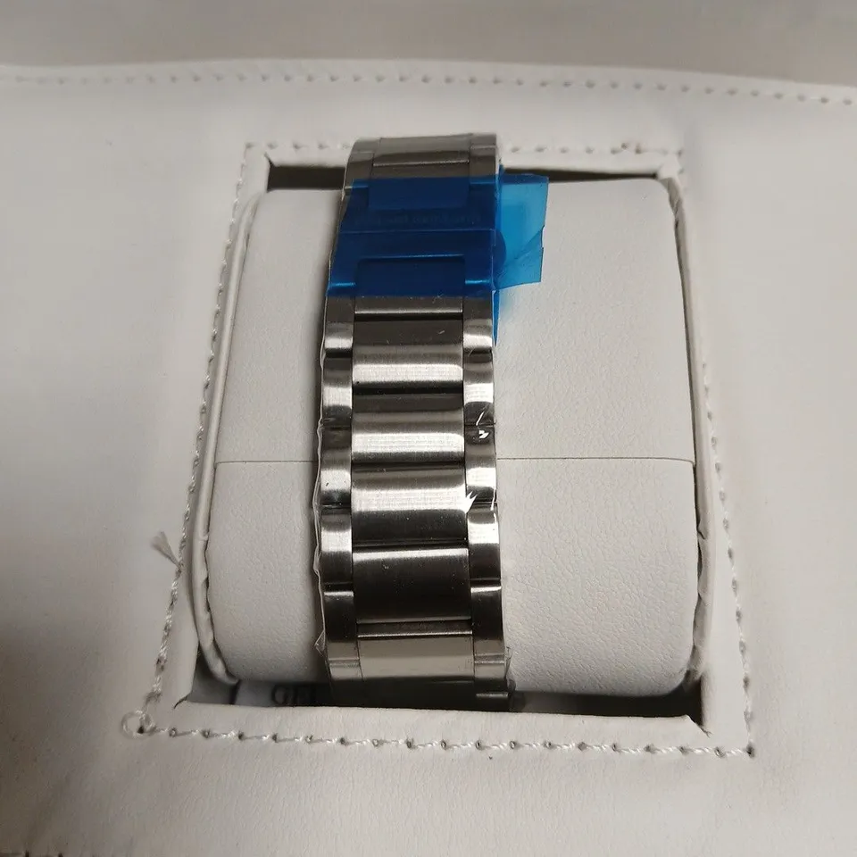 BERNARD REINHARDT WRISTWATCH – STAINLESS STEEL BRACELET, BEIGE DIAL, DATE